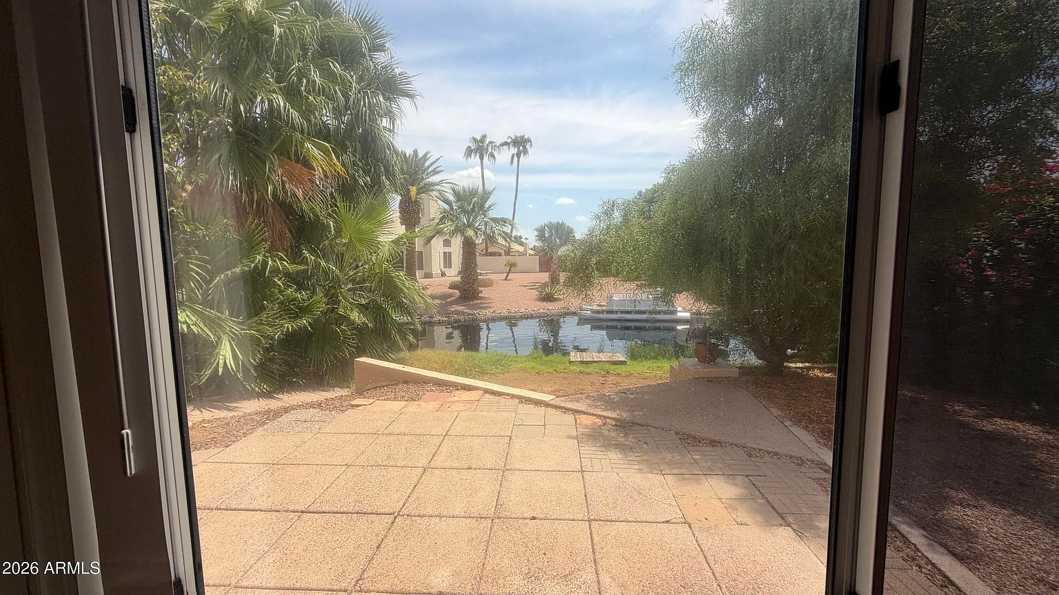 213 S Crosscreek Dr photo 2