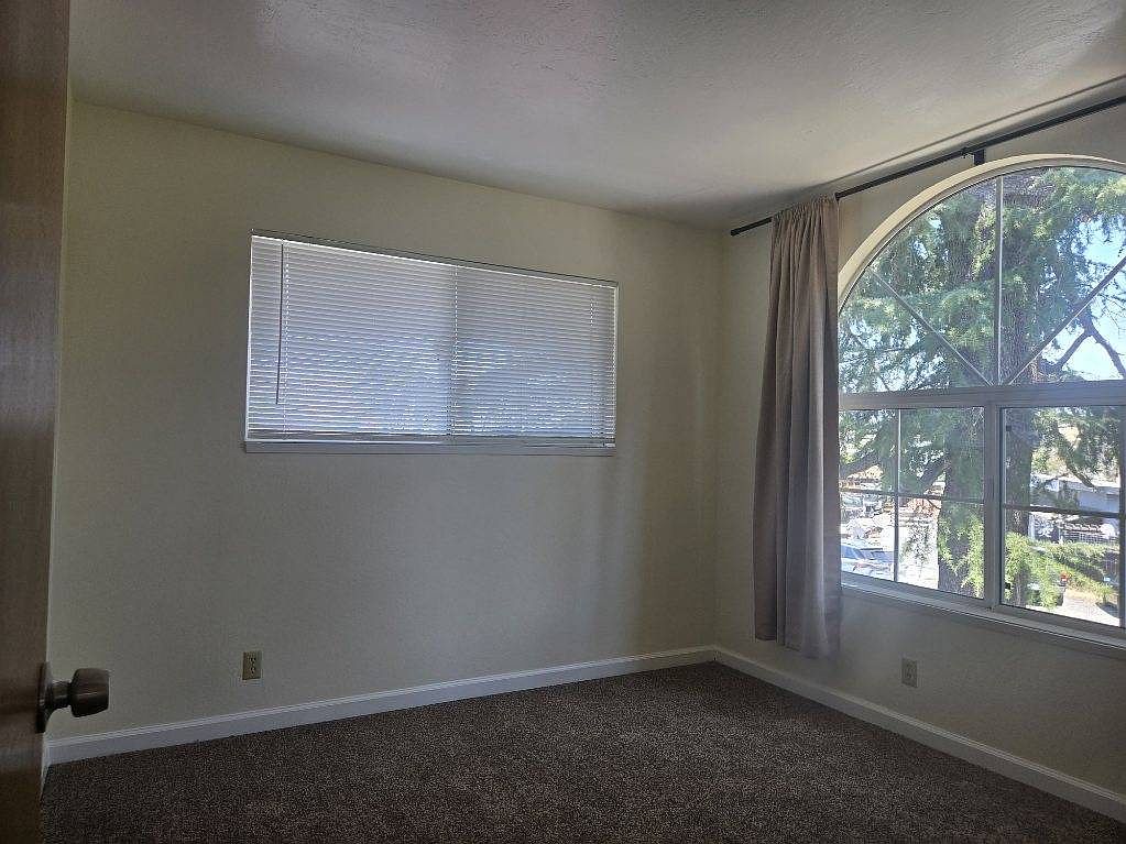 1BR/1BA Apartment on Toyon Street · Martinez photo 4