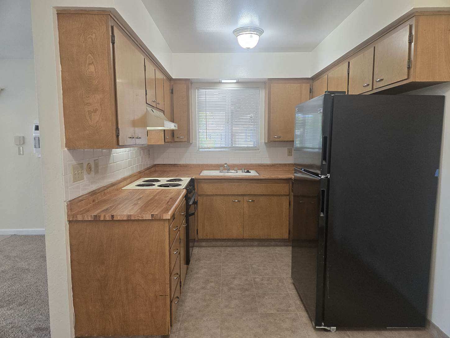 1BR/1BA Apartment on Toyon Street · Martinez photo 5
