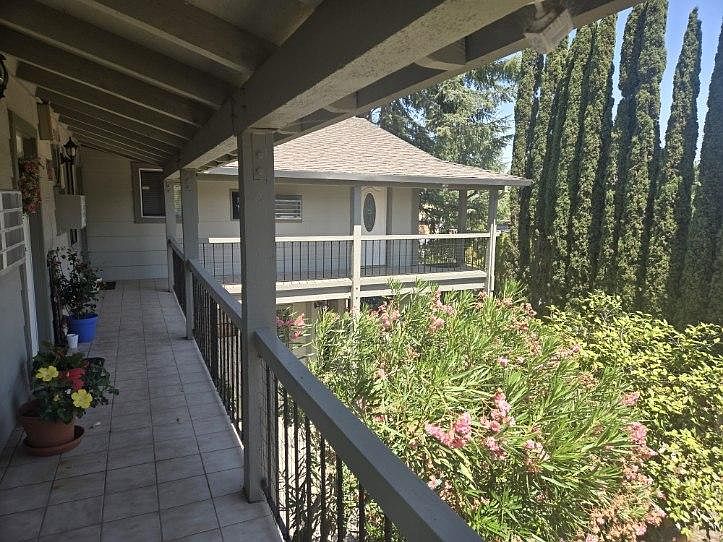 1BR/1BA Apartment on Toyon Street · Martinez photo 2