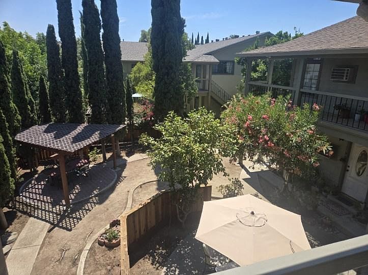 1BR/1BA Apartment on Toyon Street · Martinez photo 3
