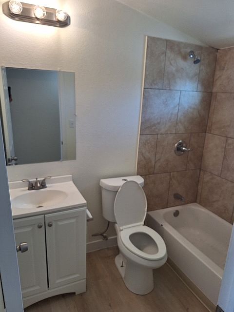 1030 E Fairmount Ave photo 4