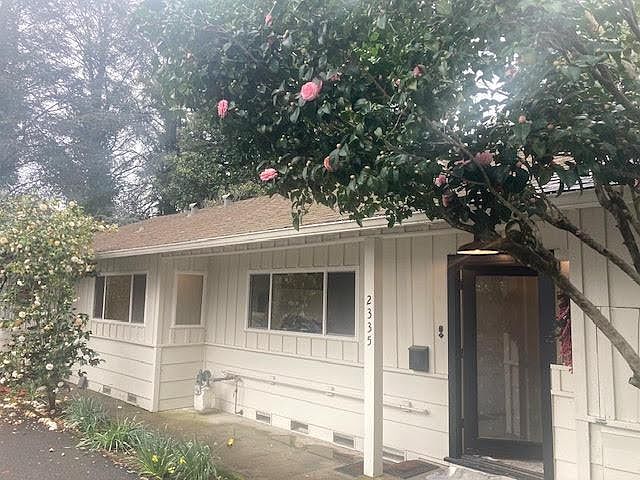 2335 A W Park Ave photo 4