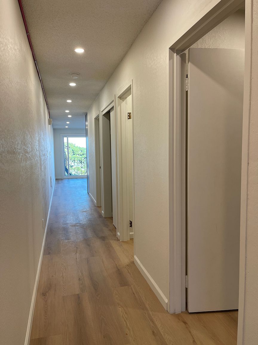 160 Portola Dr photo 2