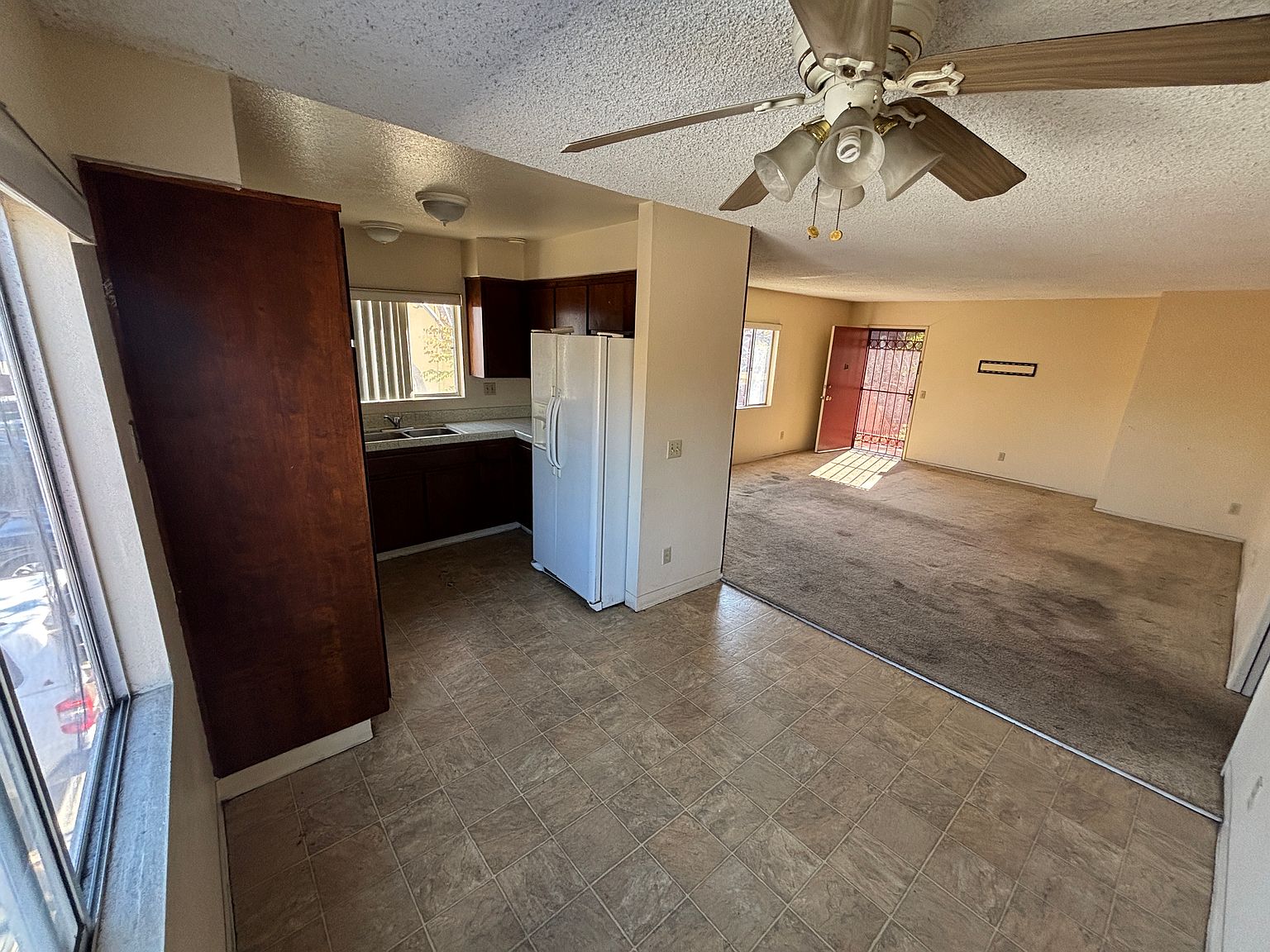 1075-1085 Del Mar Ave photo 4