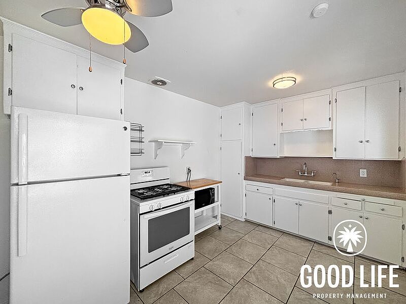 3717-19 Crane Pl photo 4