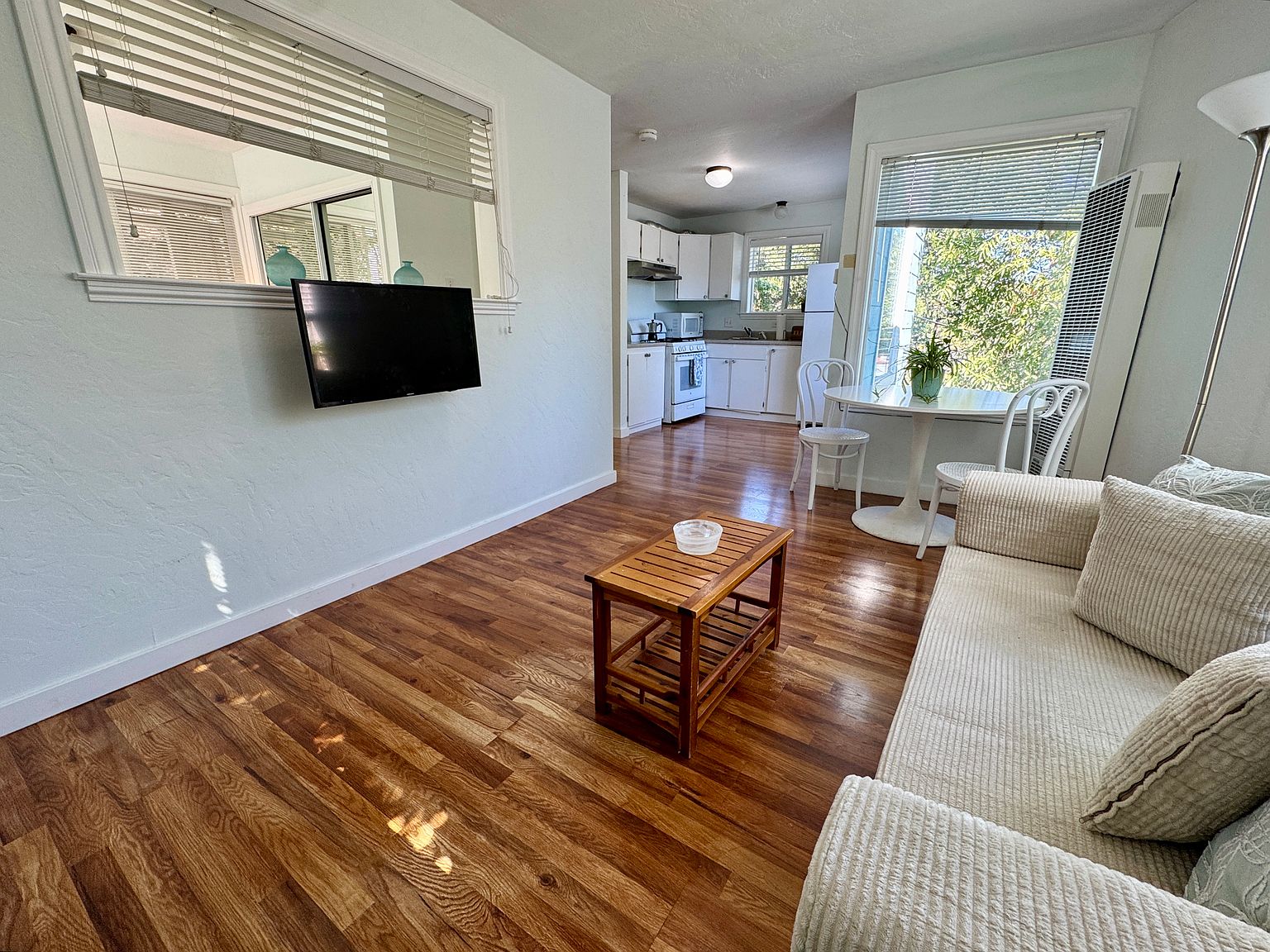 9A Humboldt Ave photo 3