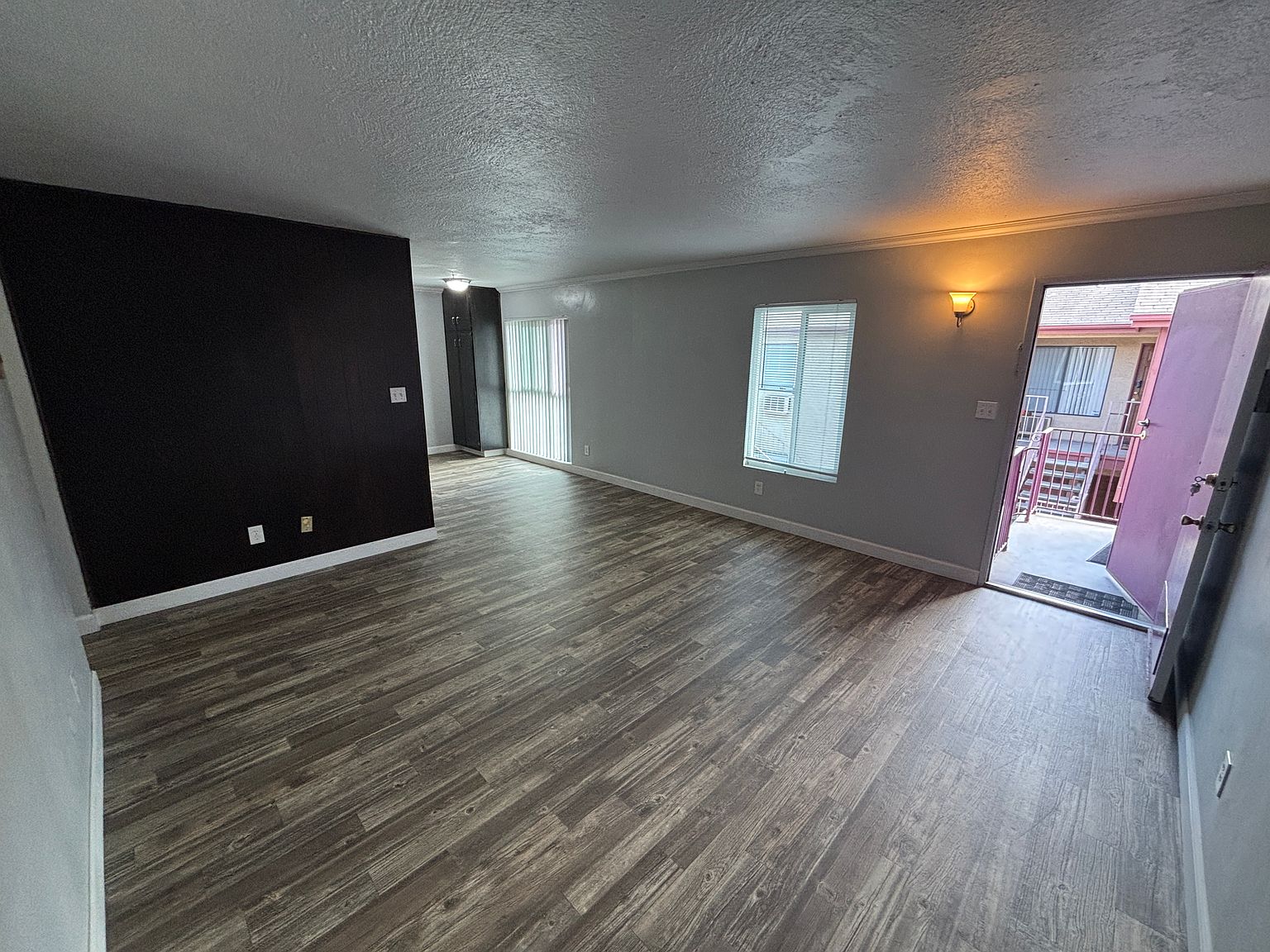 4185 Iowa St photo 2