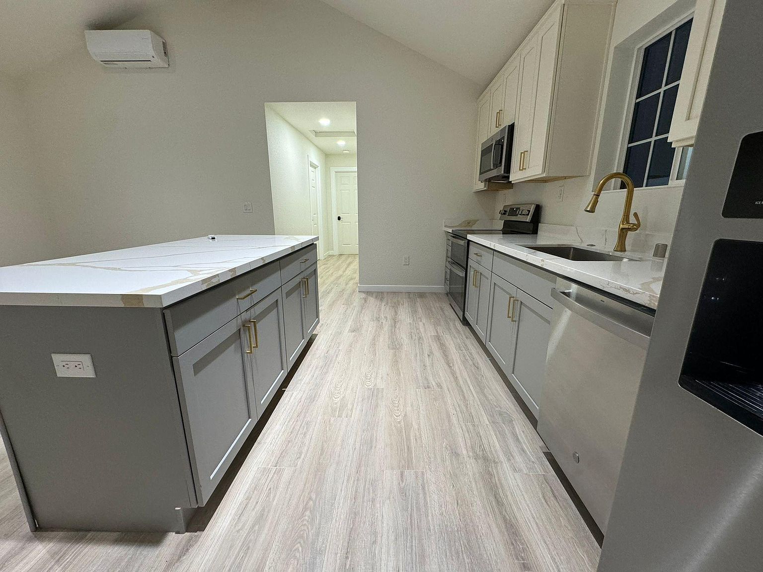 4569 Santee Rd photo 5