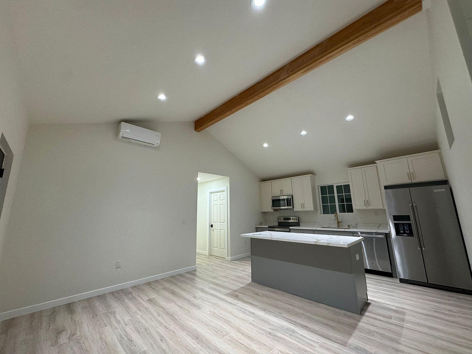 4569 Santee Rd photo 4