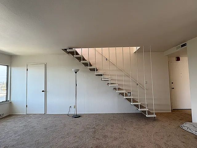 1514 Oxford St photo 5