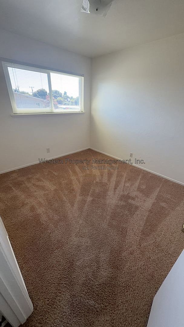 1780 47th Ave photo 3