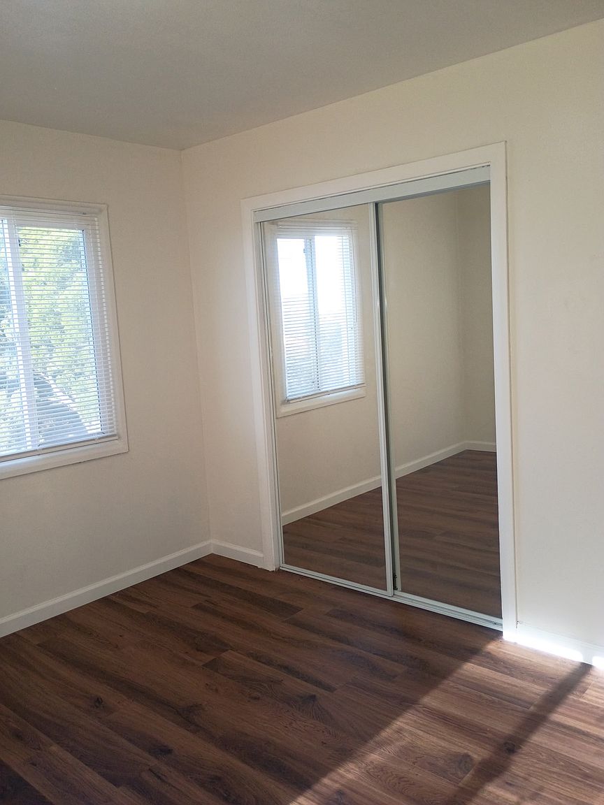 500 Hillside Blvd photo 3