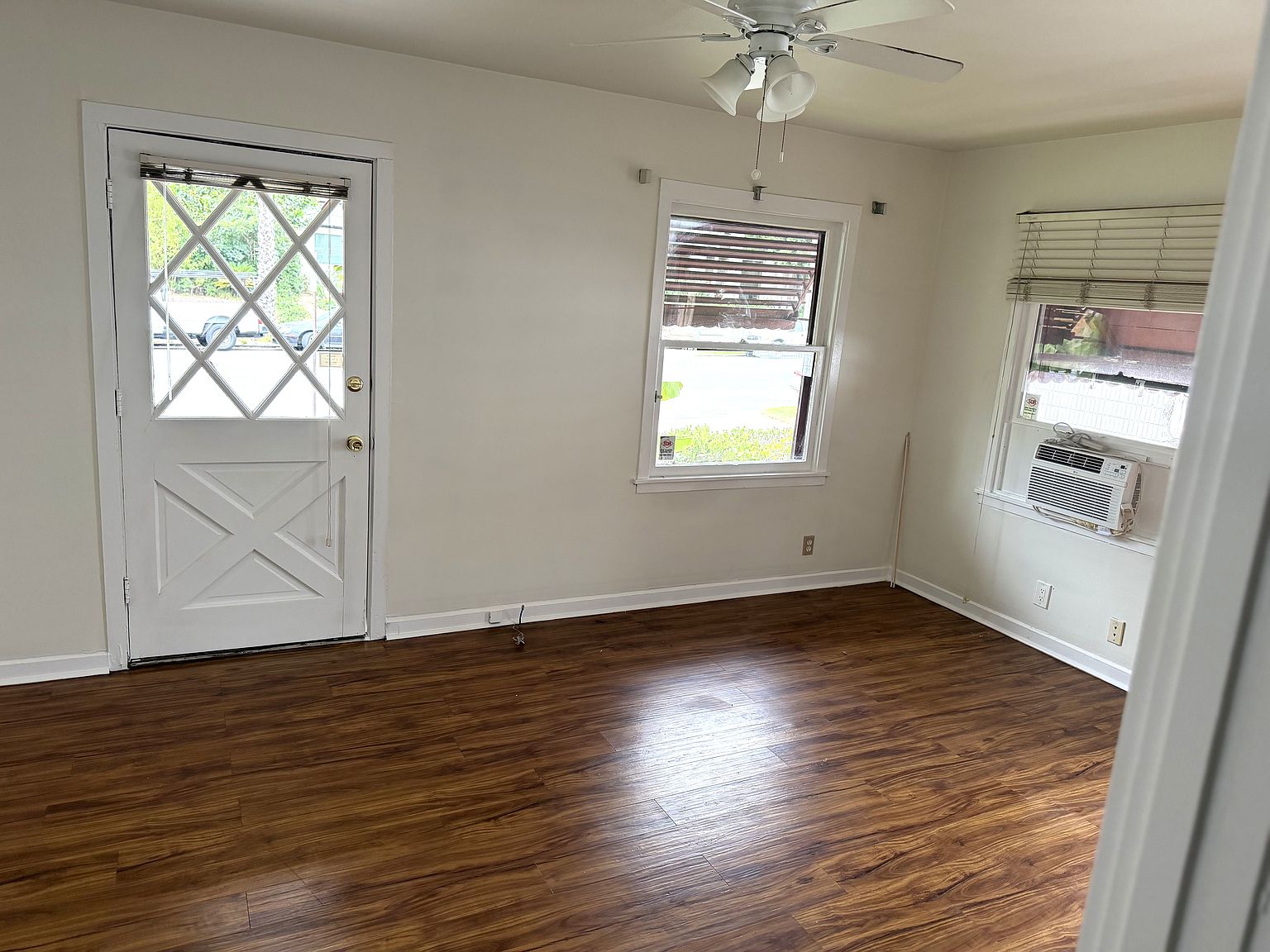 7878 La Mesa Blvd photo 2