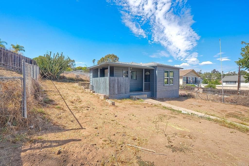 193 Pala Vista Dr photo 3
