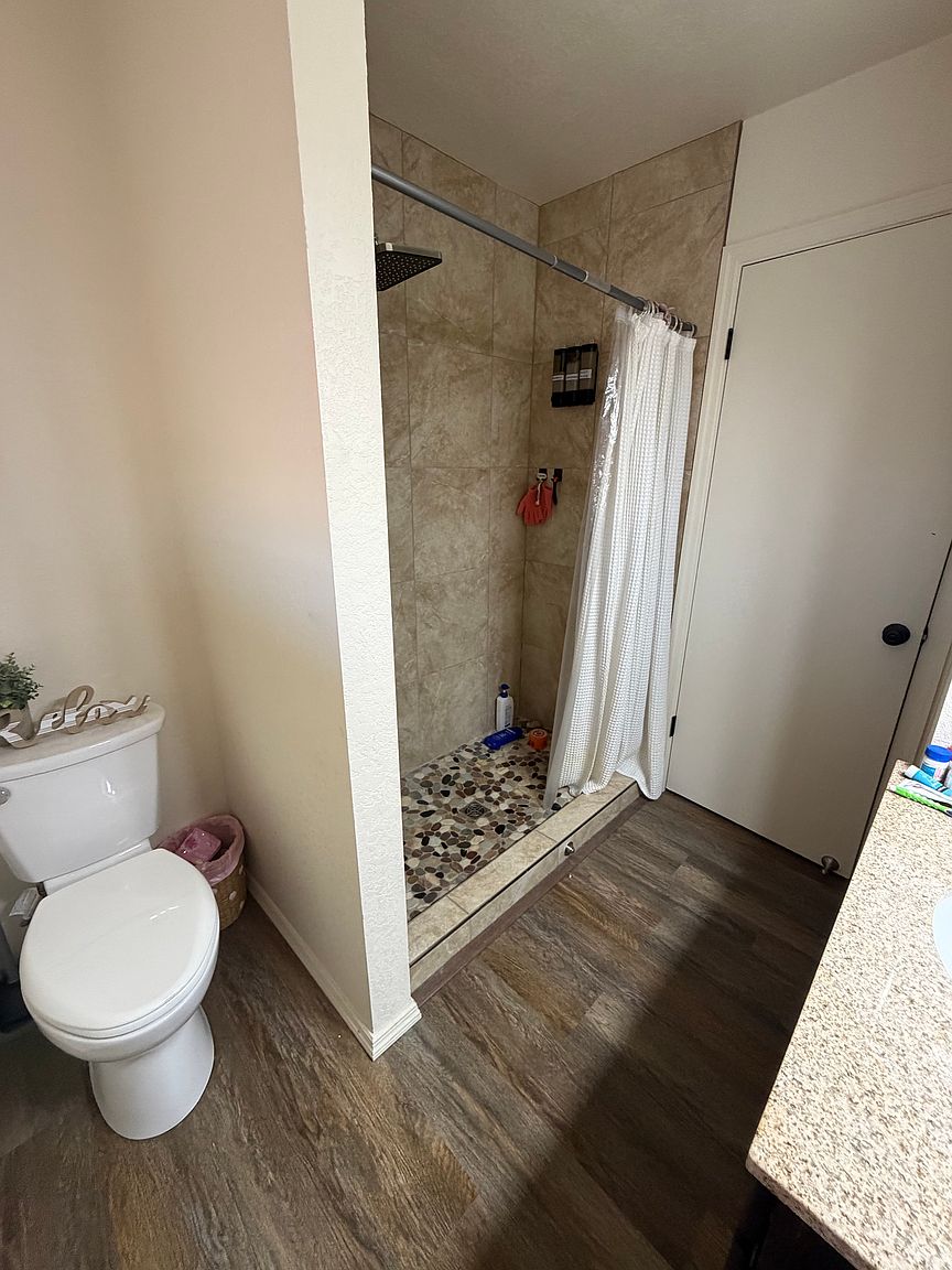 545 Aircleta Dr photo 4