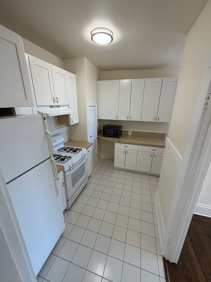 4256 Piedmont Ave photo 4