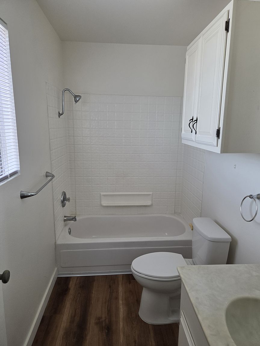 4355 Iowa St photo 5