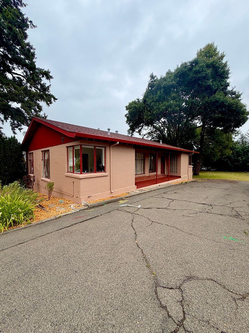 343 West St photo 2