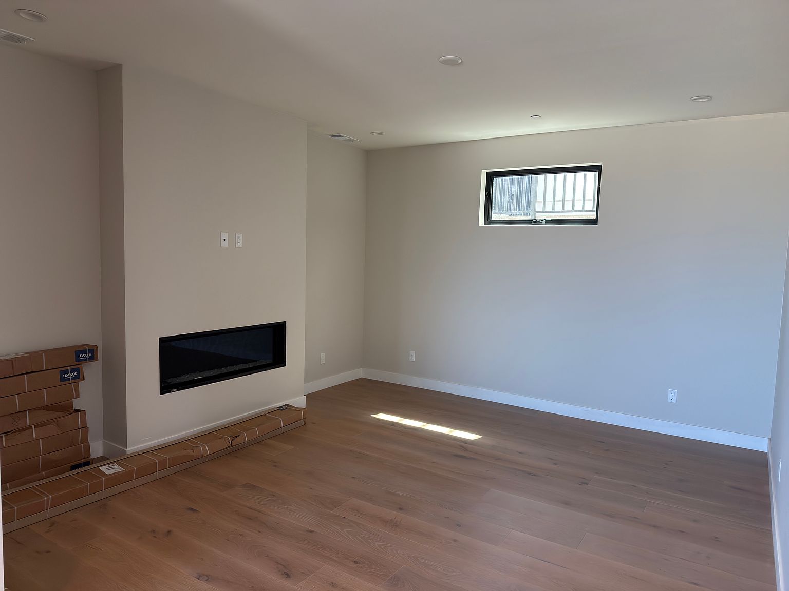4643 Coronado Ave photo 2