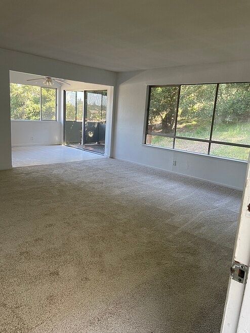 8043 Greenridge Dr Oakland, CA 94605 photo 2
