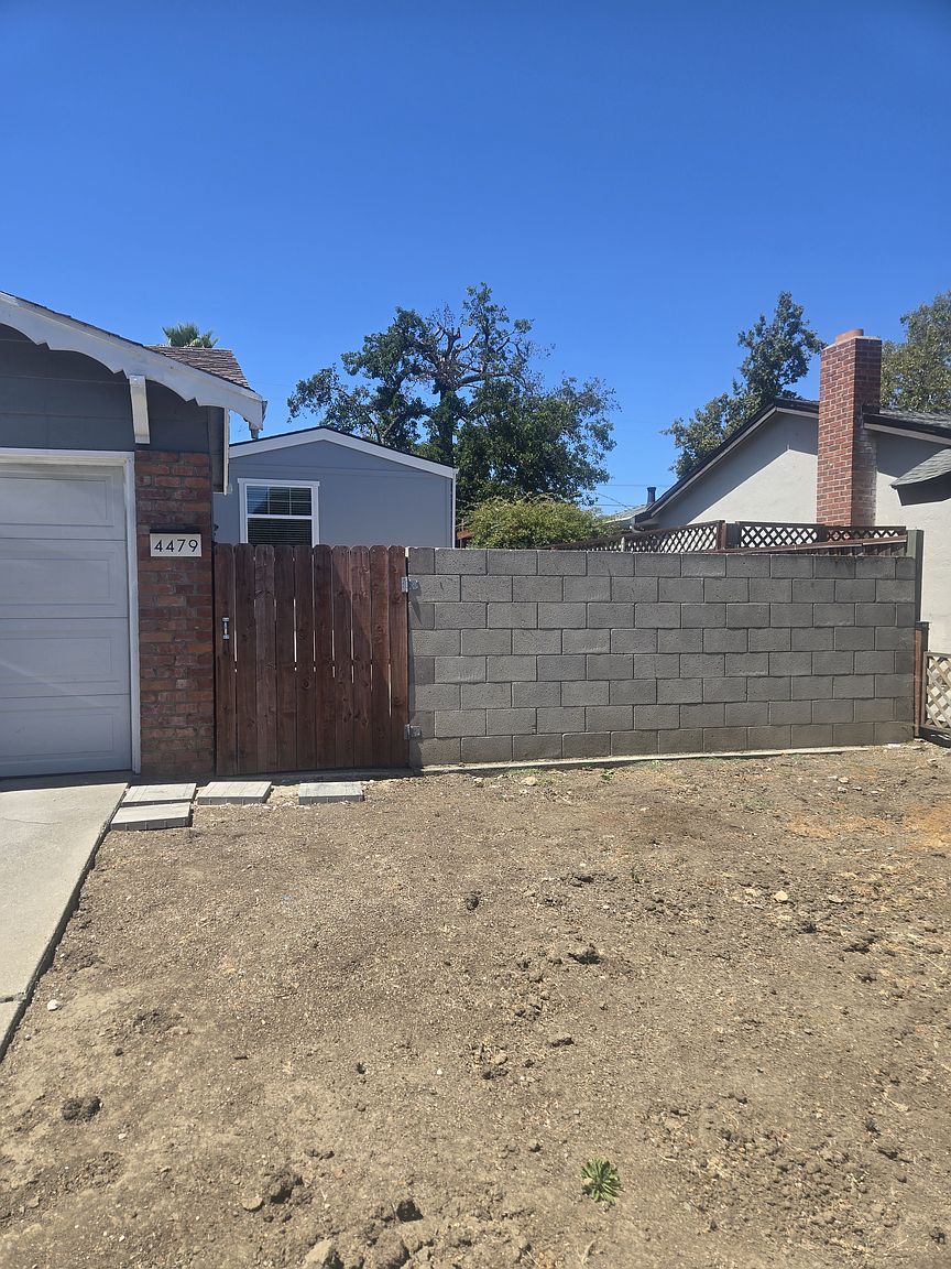 4479 Richmond Ave photo 5