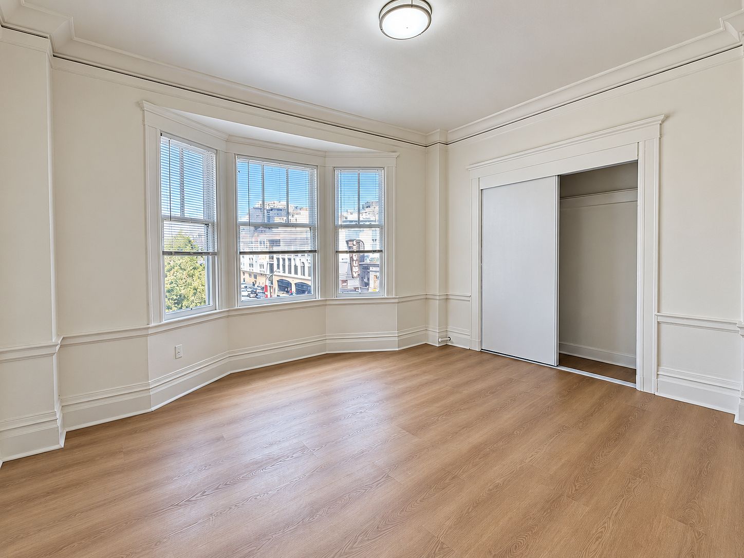 0BR/1BA Apartment on Ofarrell St · San Francisco photo 3