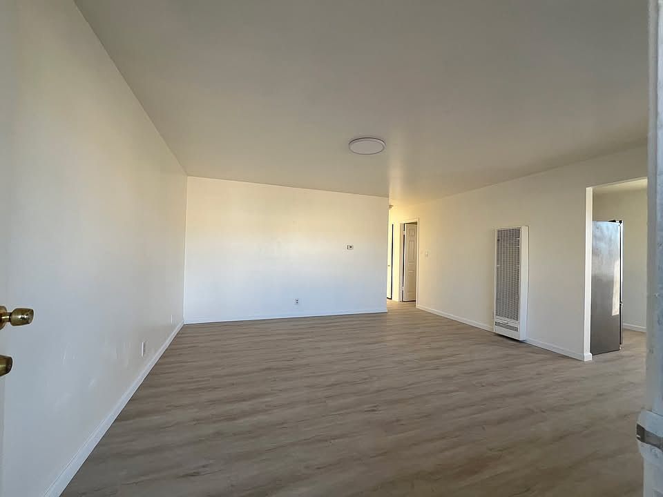 8929 Birch St photo 2