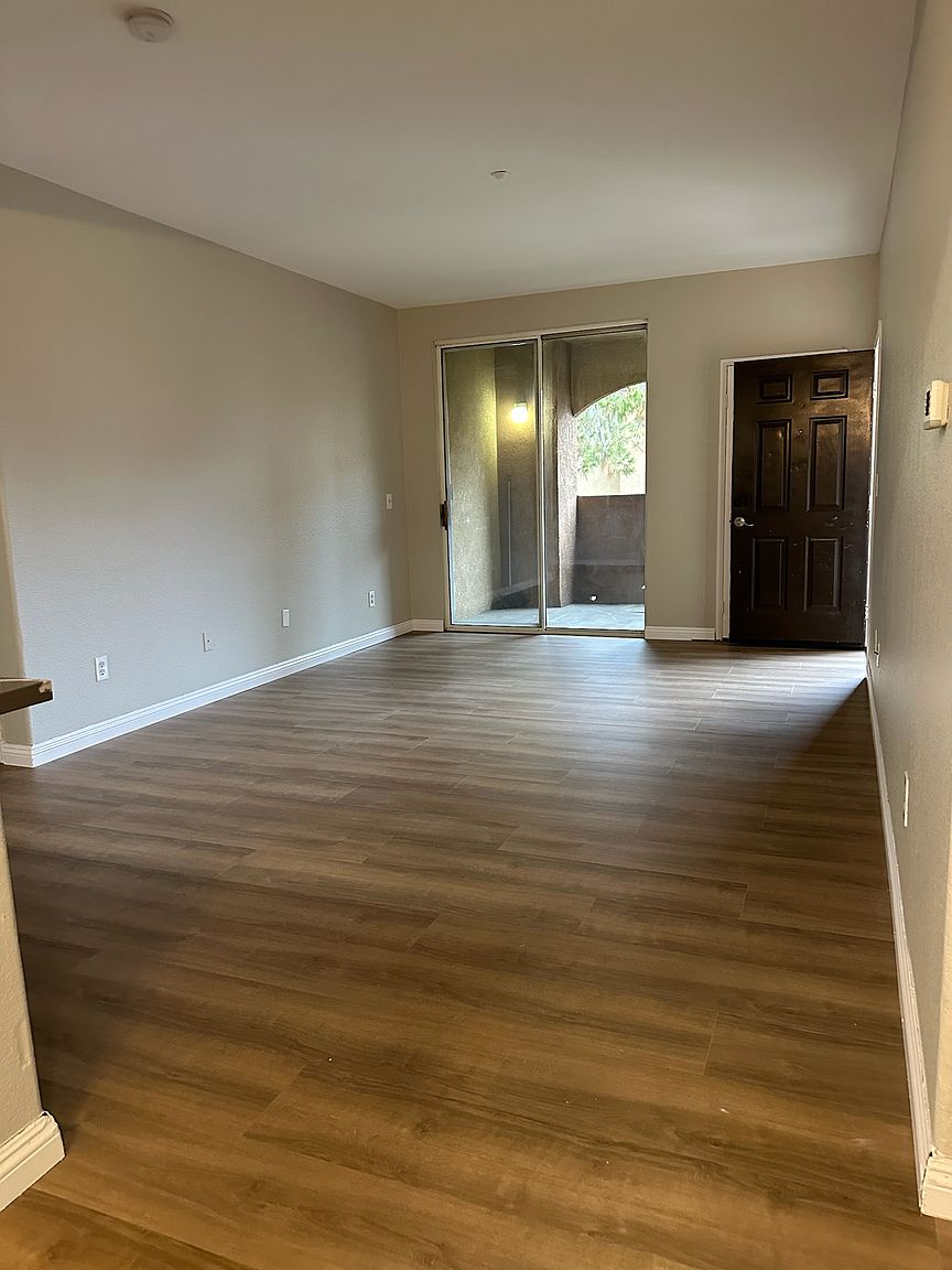 24909 Madison Ave photo 3