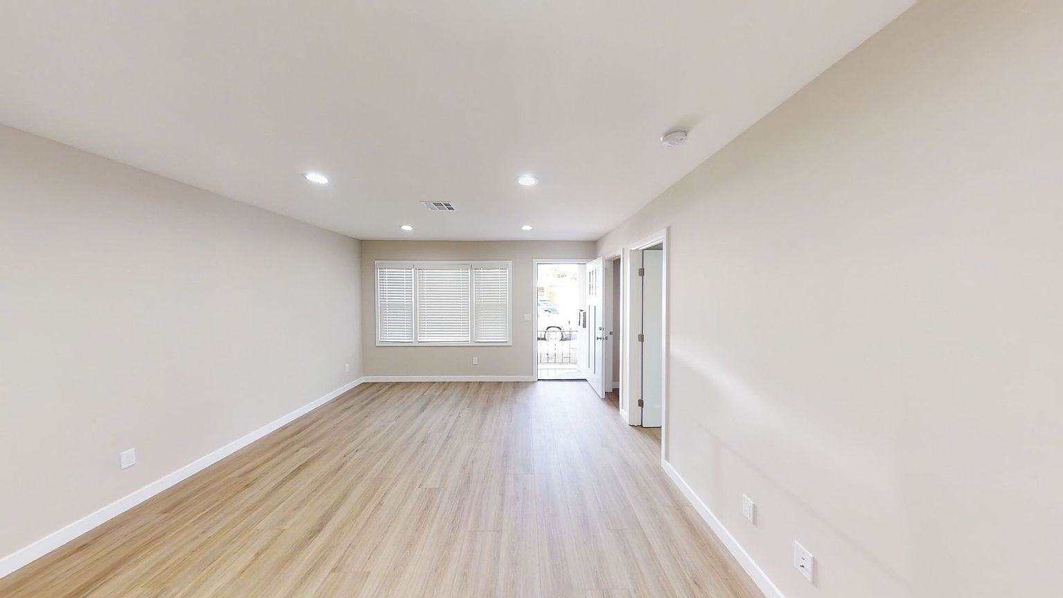 6271 Stewart St photo 4