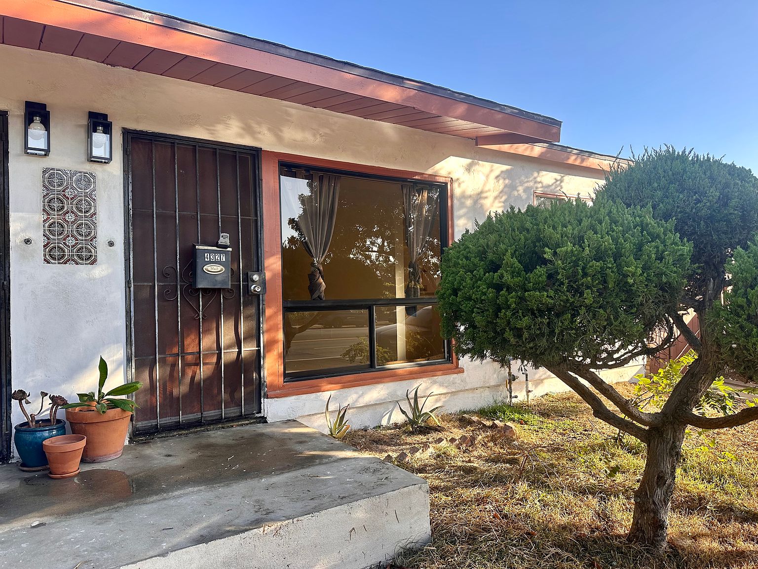 4327 Clairemont Mesa Blvd photo 2