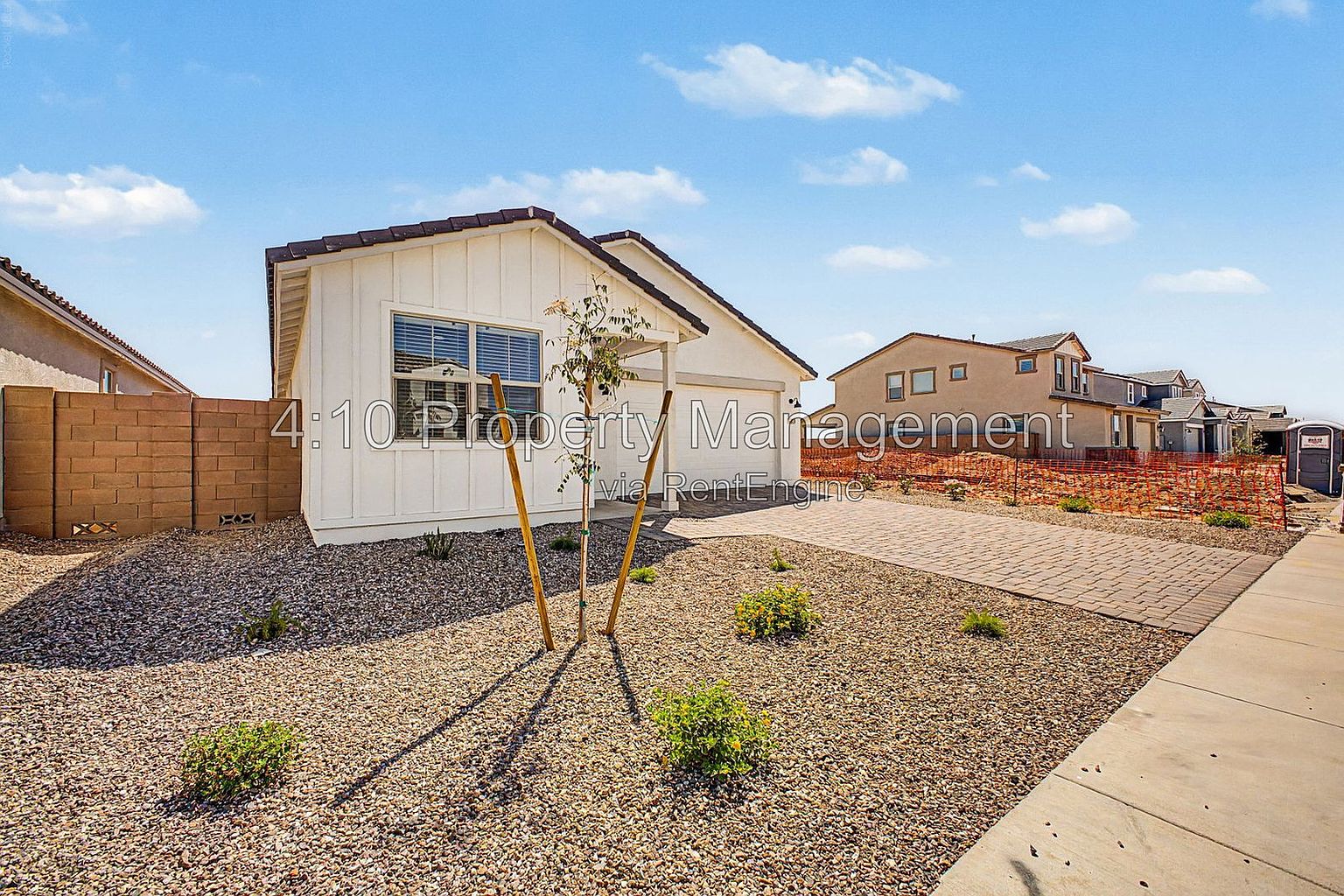 4433 E Daisy Way photo 5