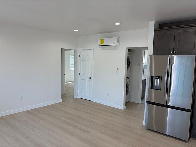 3759 Logan Ave photo 4