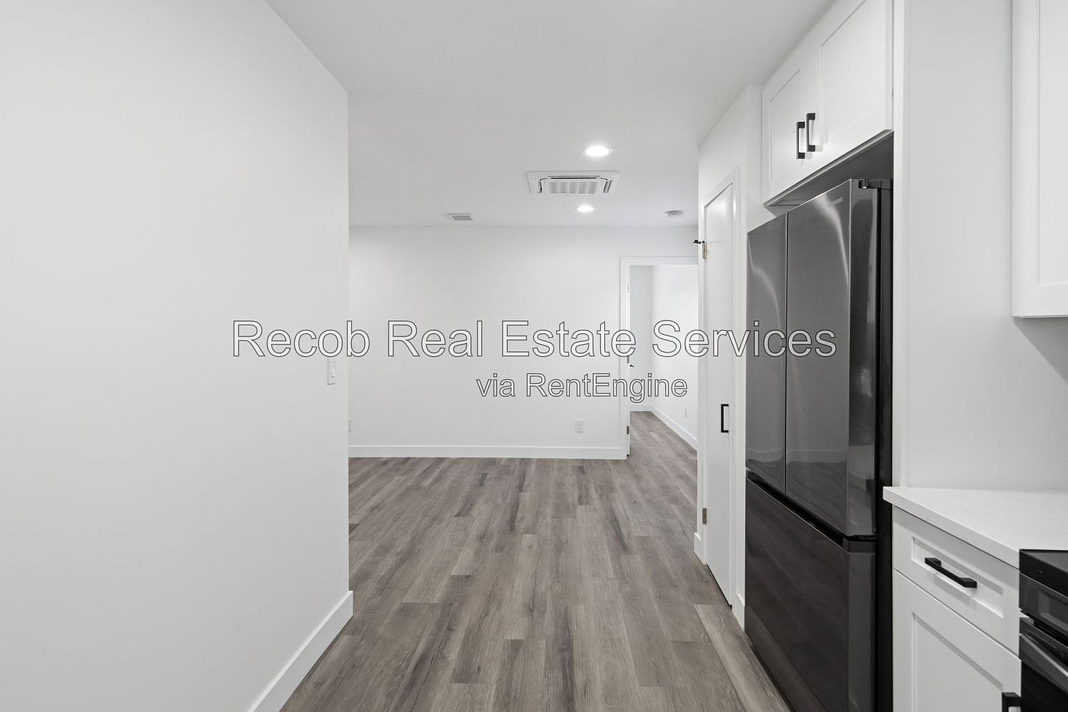 6644 Rockglen Ave photo 3