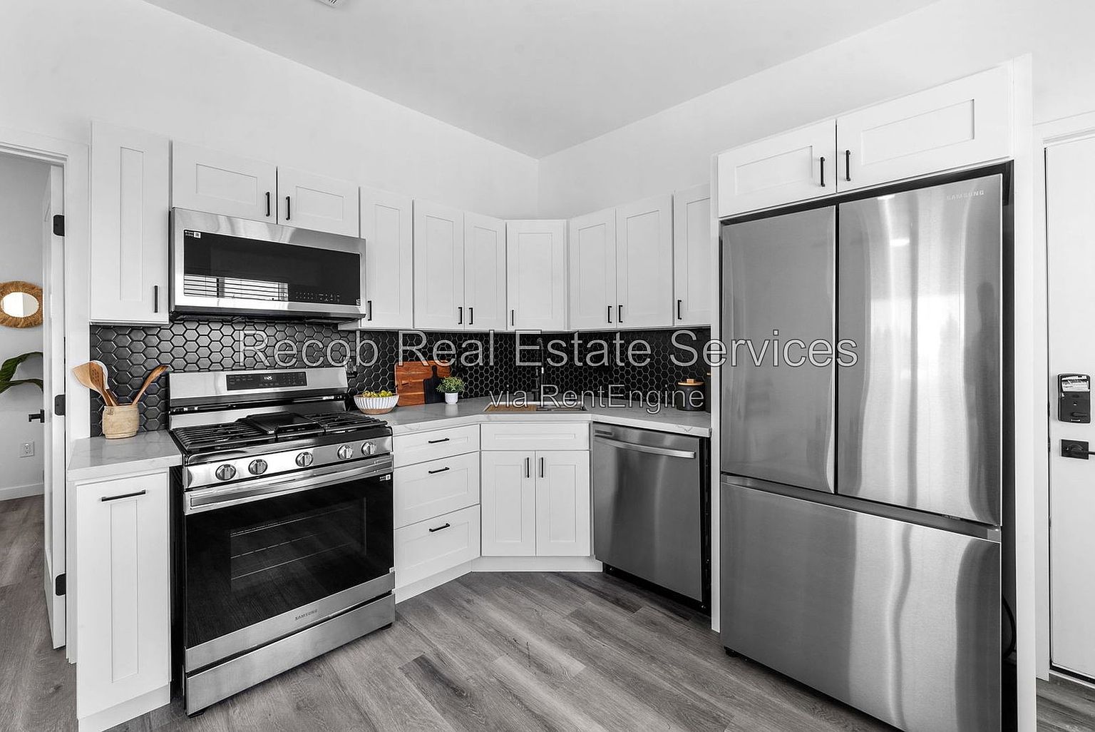 5116 69th St photo 3