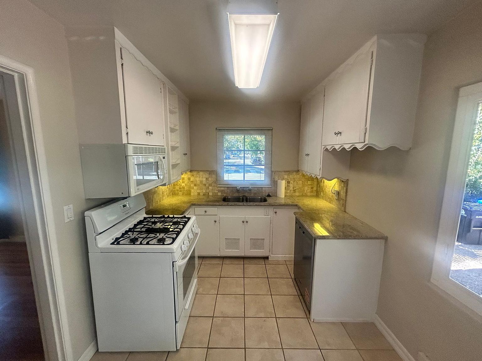 289 Bush St photo 2
