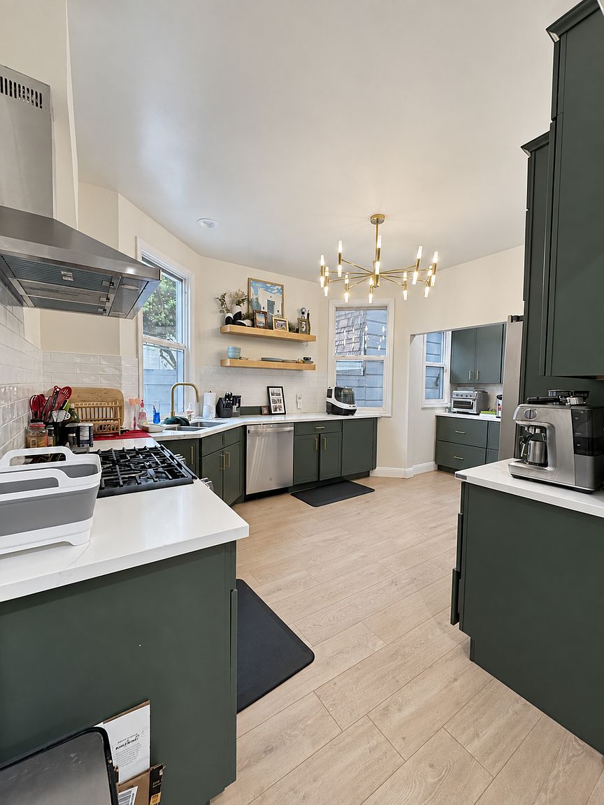 1209 Broderick St photo 3