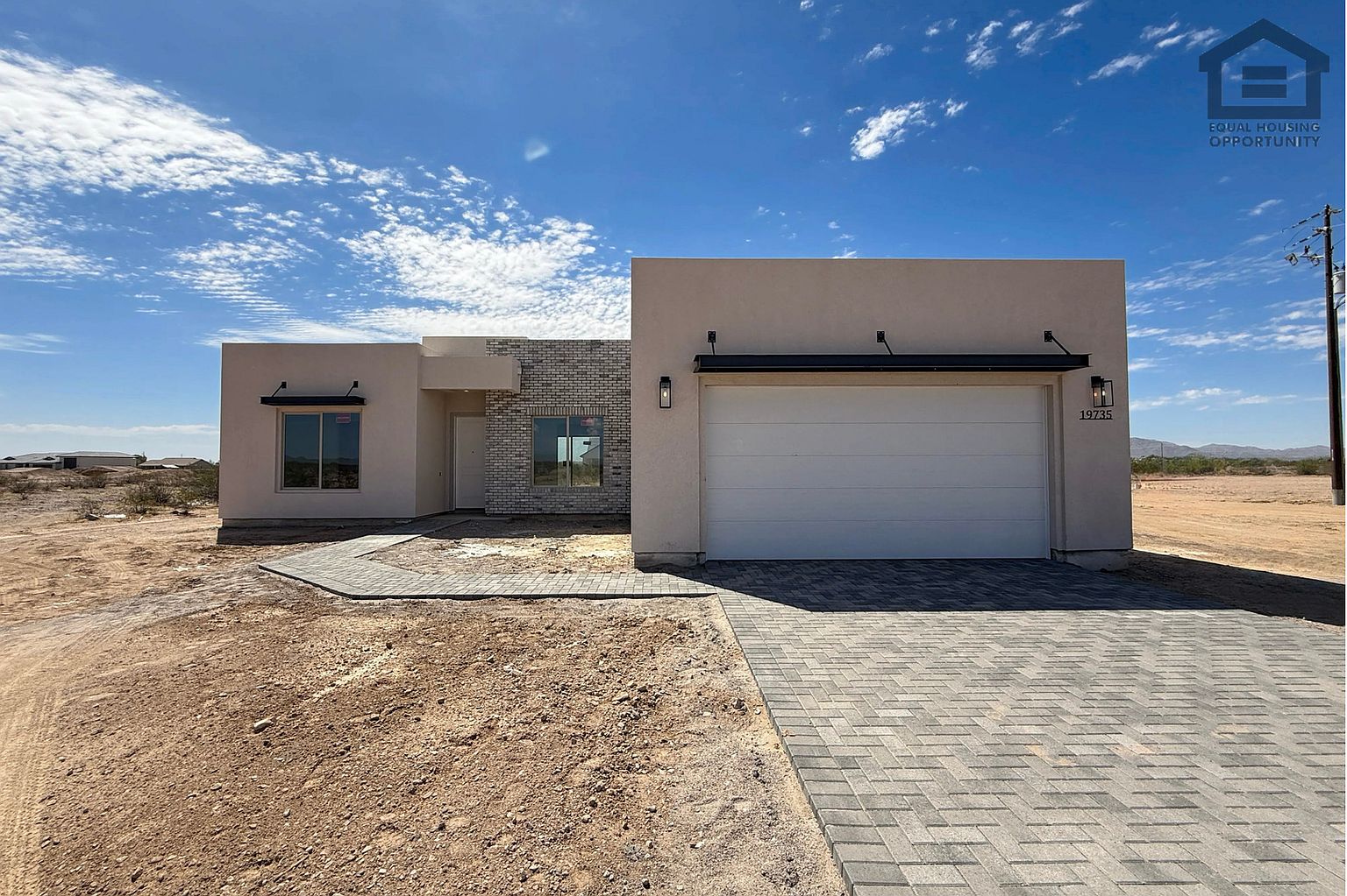 19735 W Norwich Dr