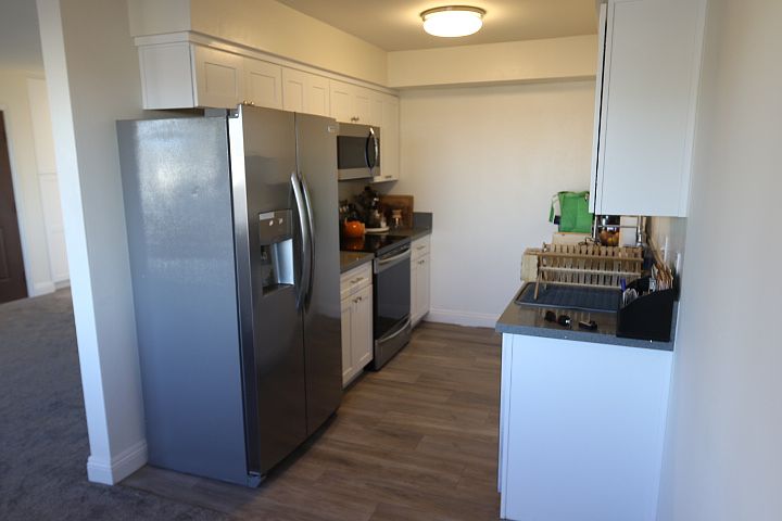 4770 Point Loma Ave photo 2