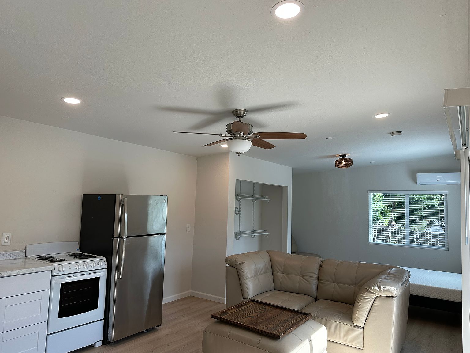 1646 Palomino Ln photo 4