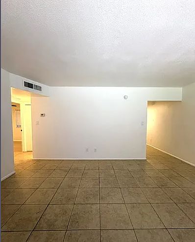 5007 S La Rosa Dr photo 2