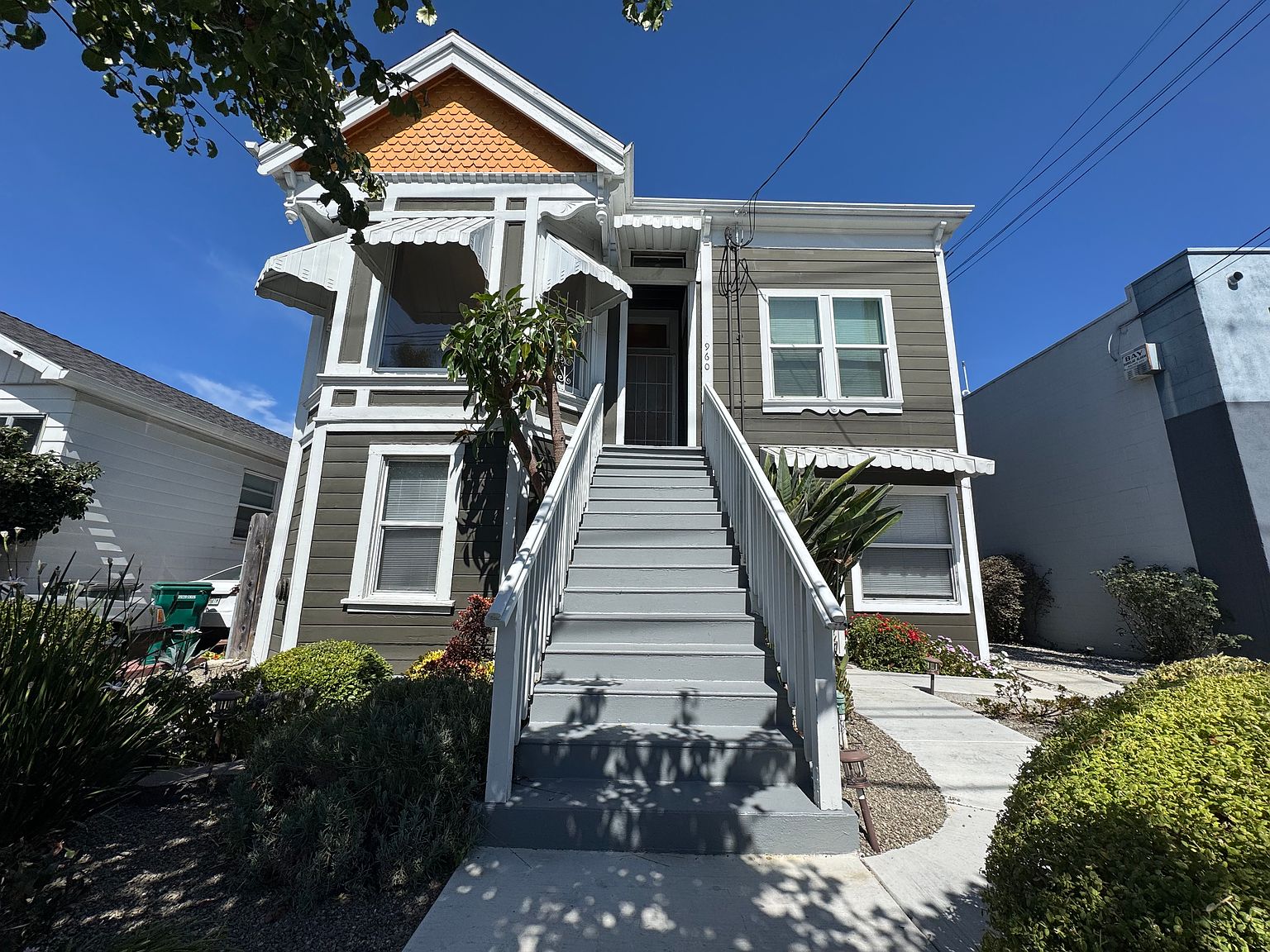 2BR/1BA Duplex on 57th Street · Emeryville photo 2