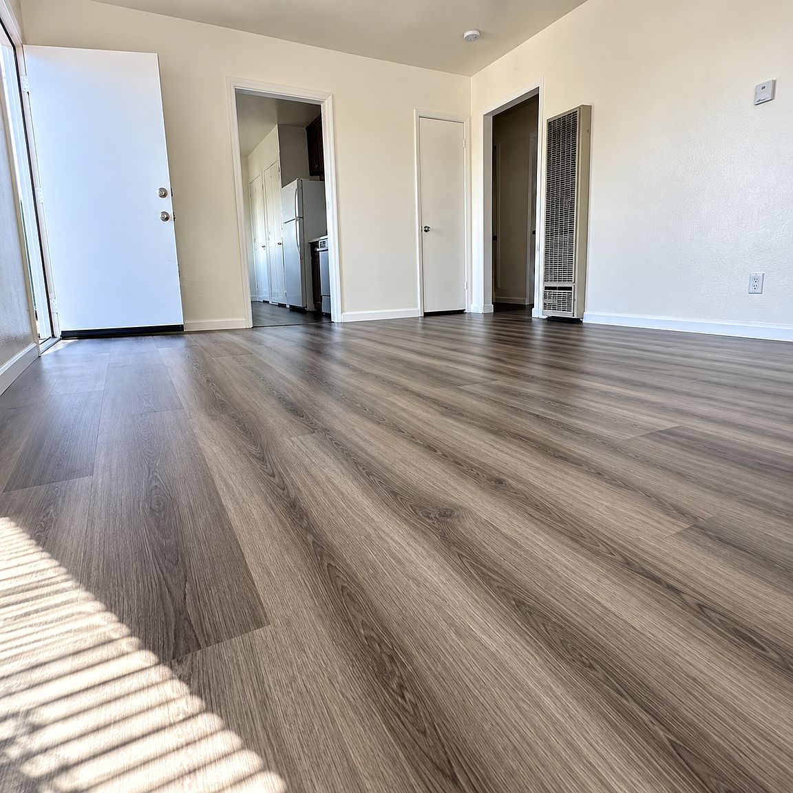 9940 D St photo 3