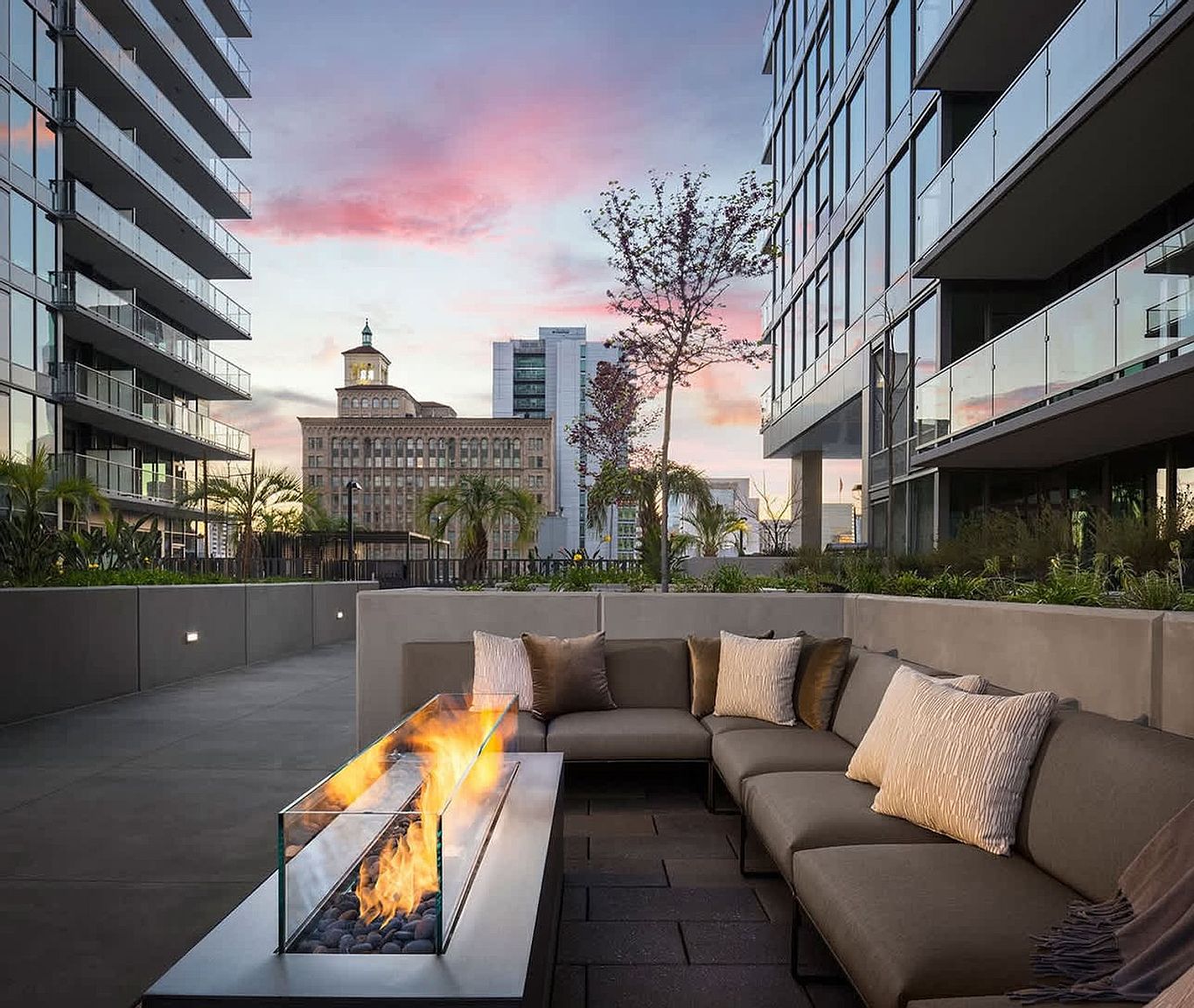 707 Broadway Floor 39-ID1240425P photo 3