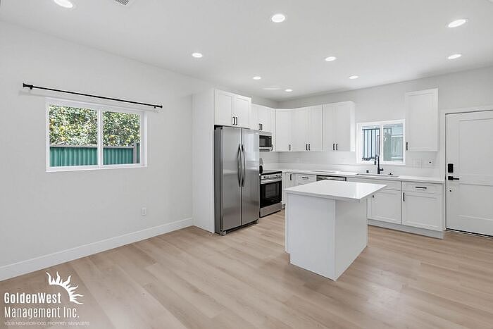 2612 Arnott St photo 5