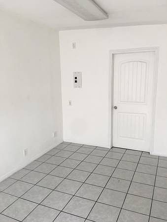 183 W San Ysidro Blvd photo 3