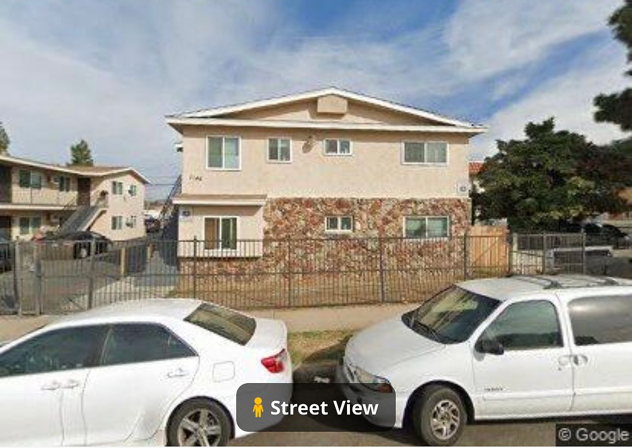 1140 E Lexington Ave photo 2