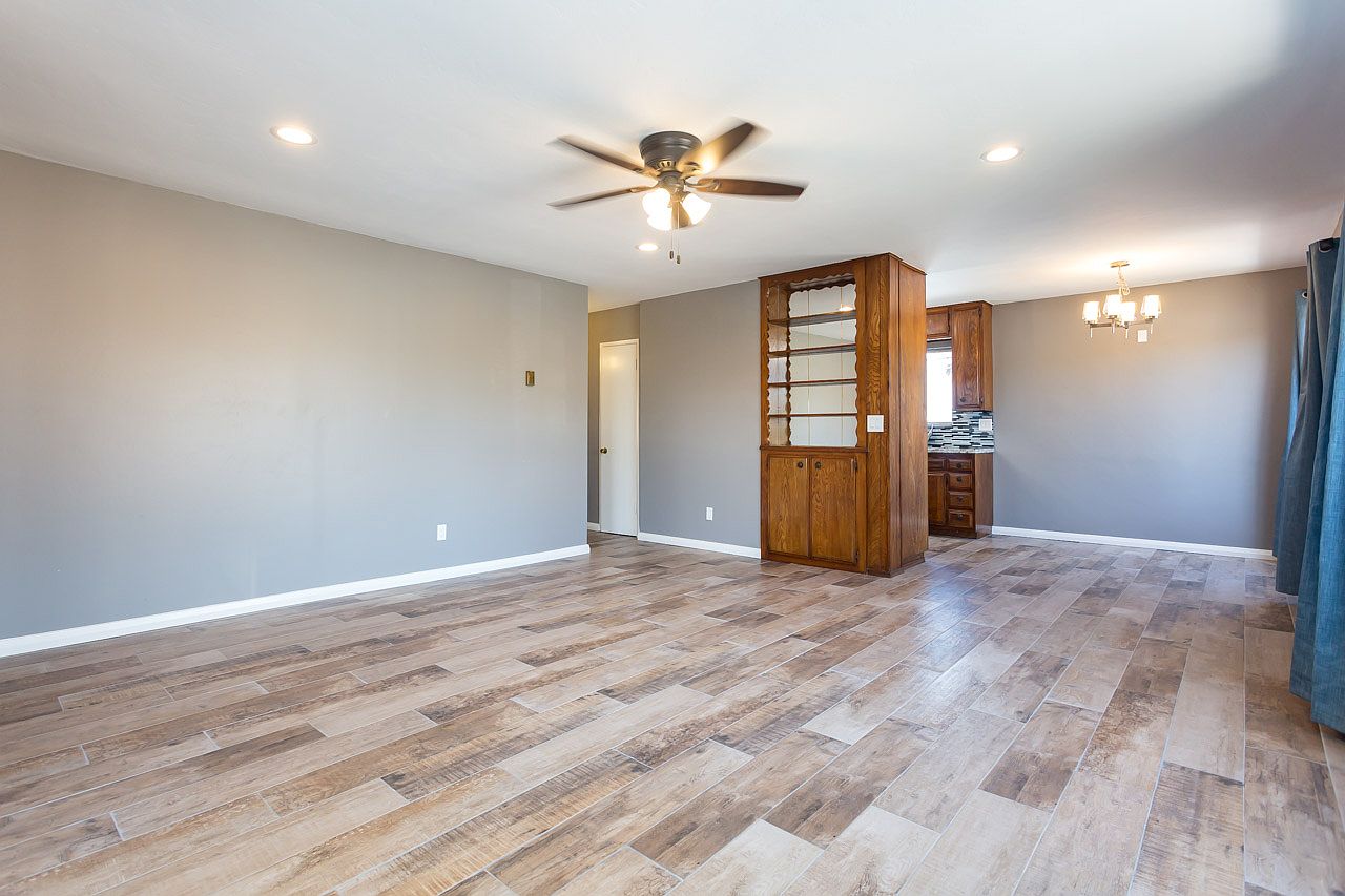 4096 Texas St photo 2