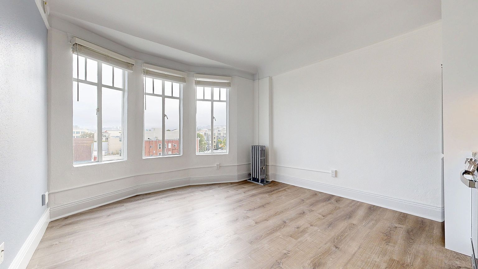 3272 21st St San Francisco, CA 94110 photo 3