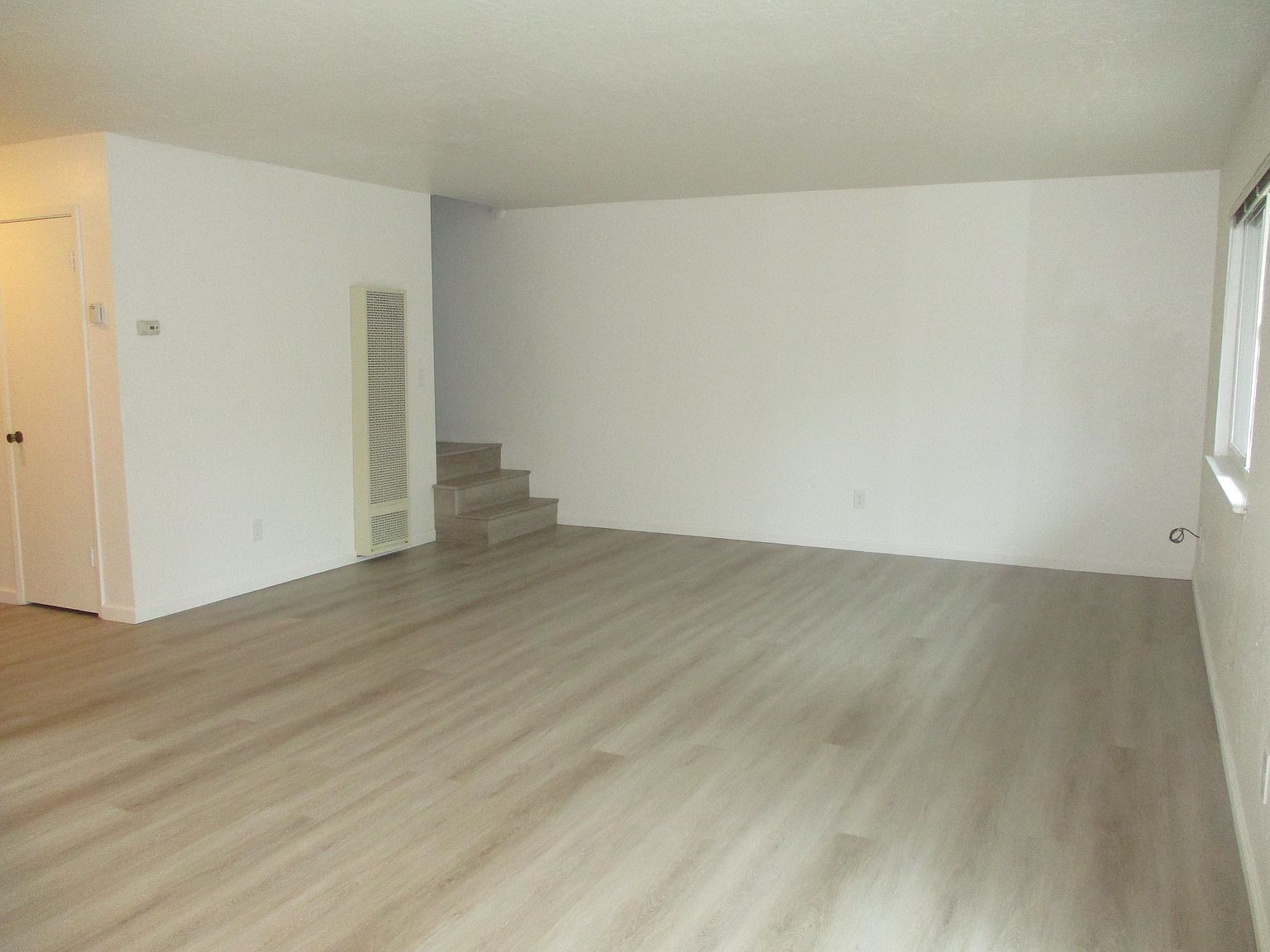 3BR/2BA Duplex on Walk Circle · Santa Cruz photo 3